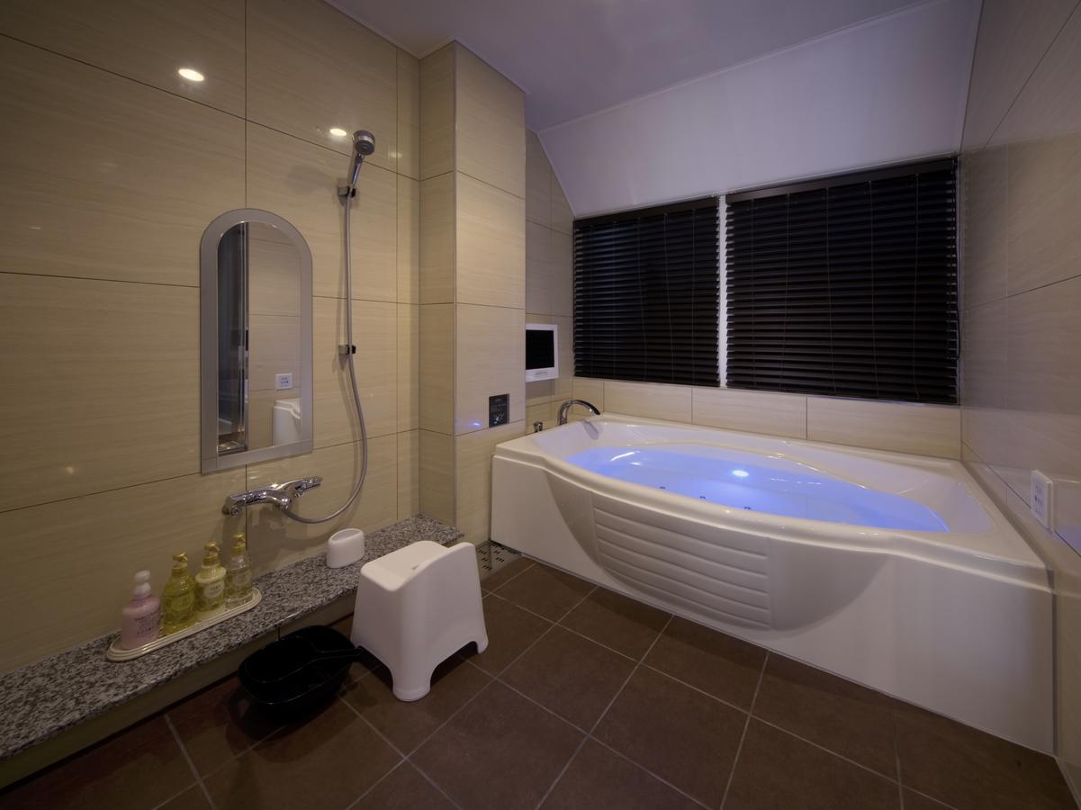 Jewel Hotel Luxury Modern (Adults Only) Miyoshi  Екстер'єр фото