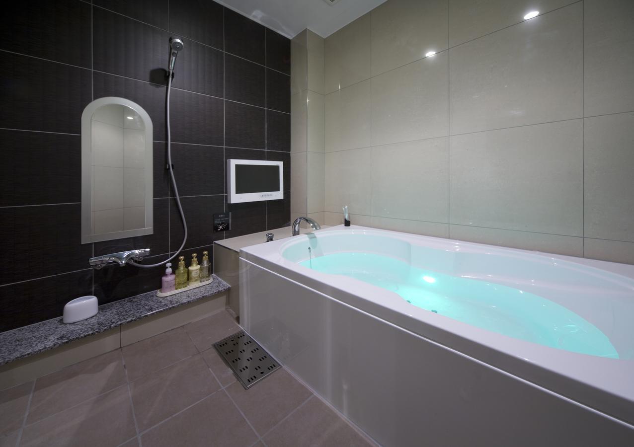 Jewel Hotel Luxury Modern (Adults Only) Miyoshi  Екстер'єр фото